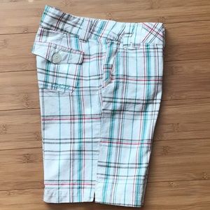 O’Neill Plaid Shorts Size 5